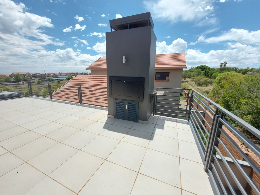 3 Bedroom Property for Sale in Wild Olive Estate Free State